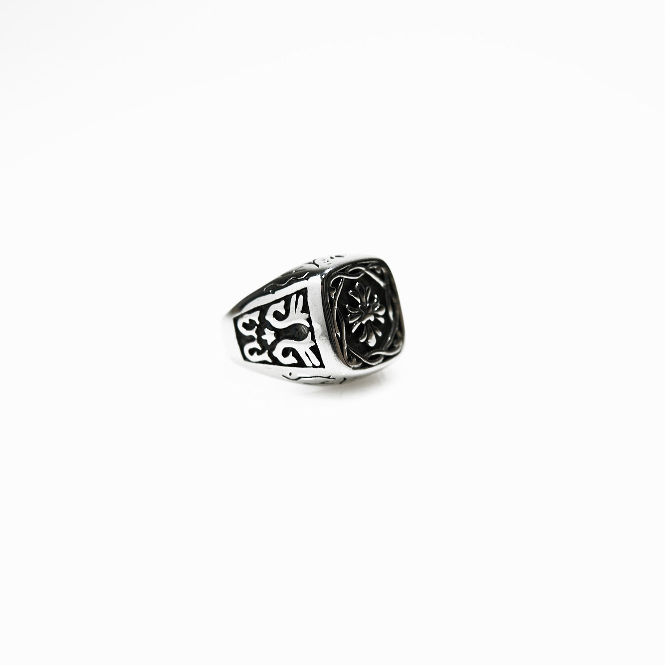 Ring for men (flower)