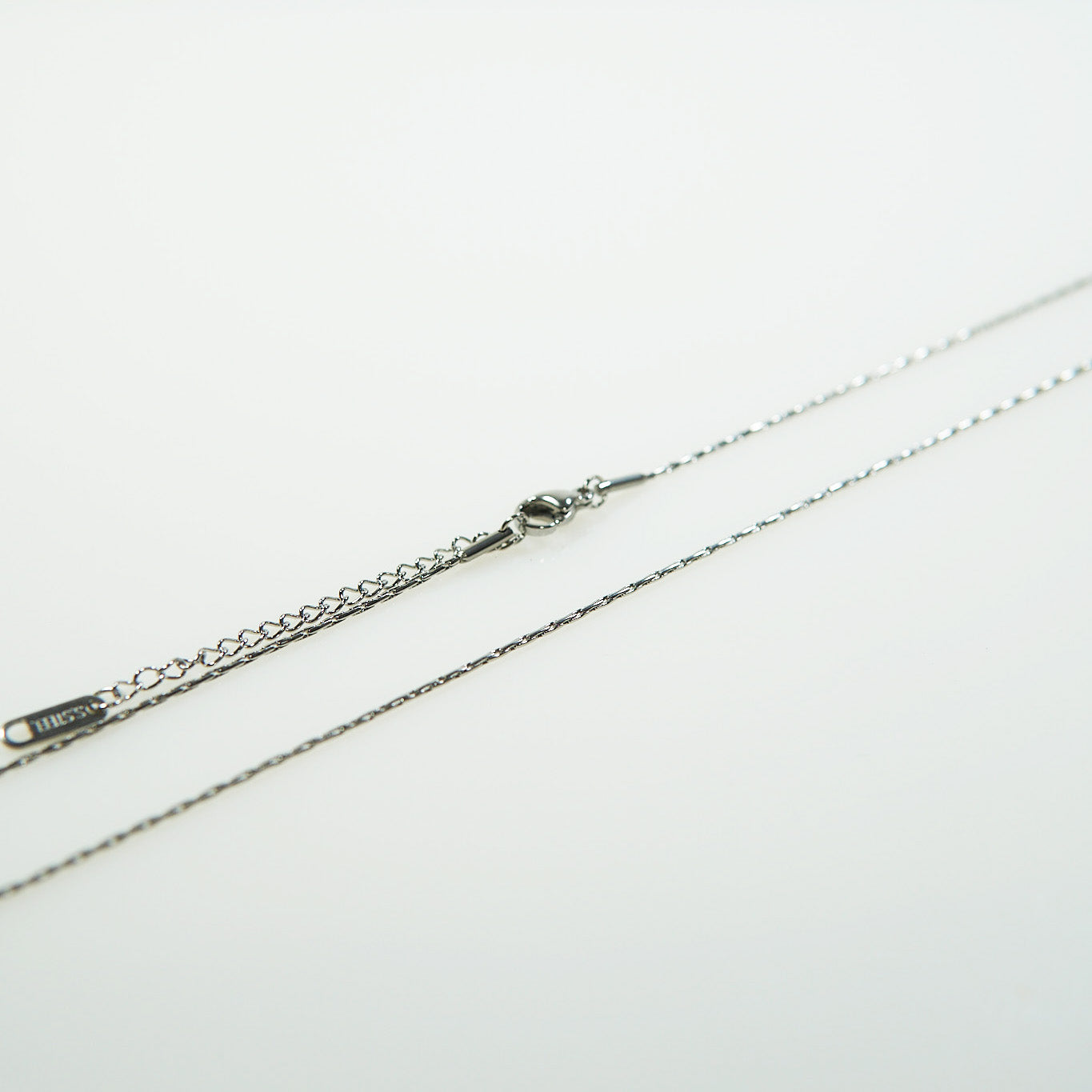 Thin rope chain