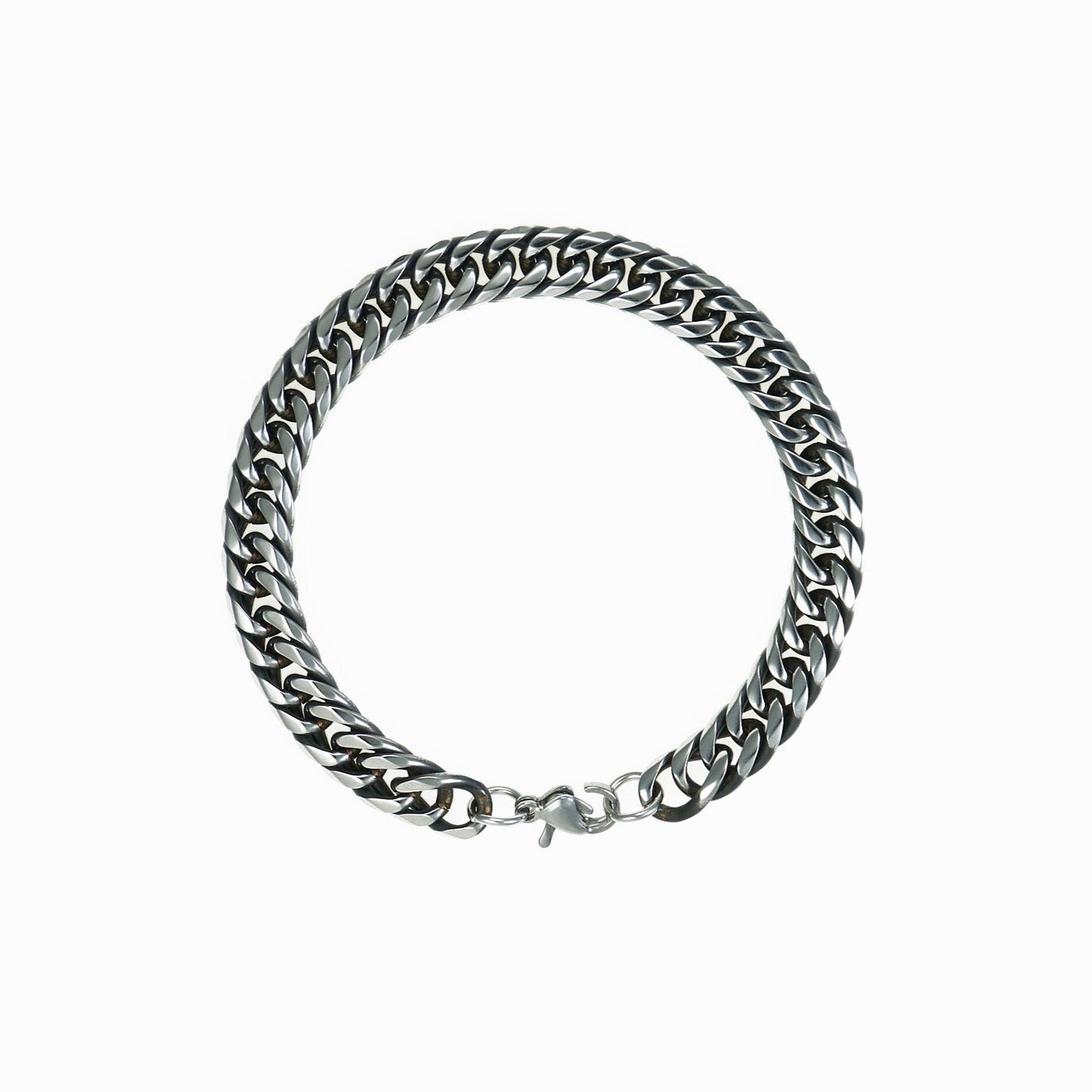 High contrast large chain bracelet