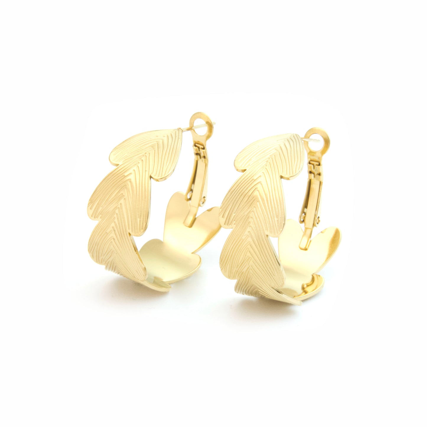 Textured wide heart hoops
