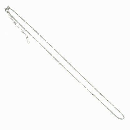 Thin chain with dots