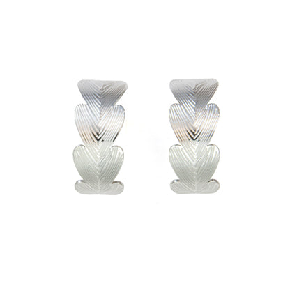Textured wide heart hoops