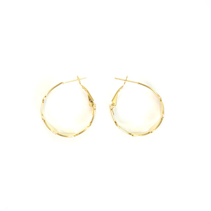 Textured wide heart hoops