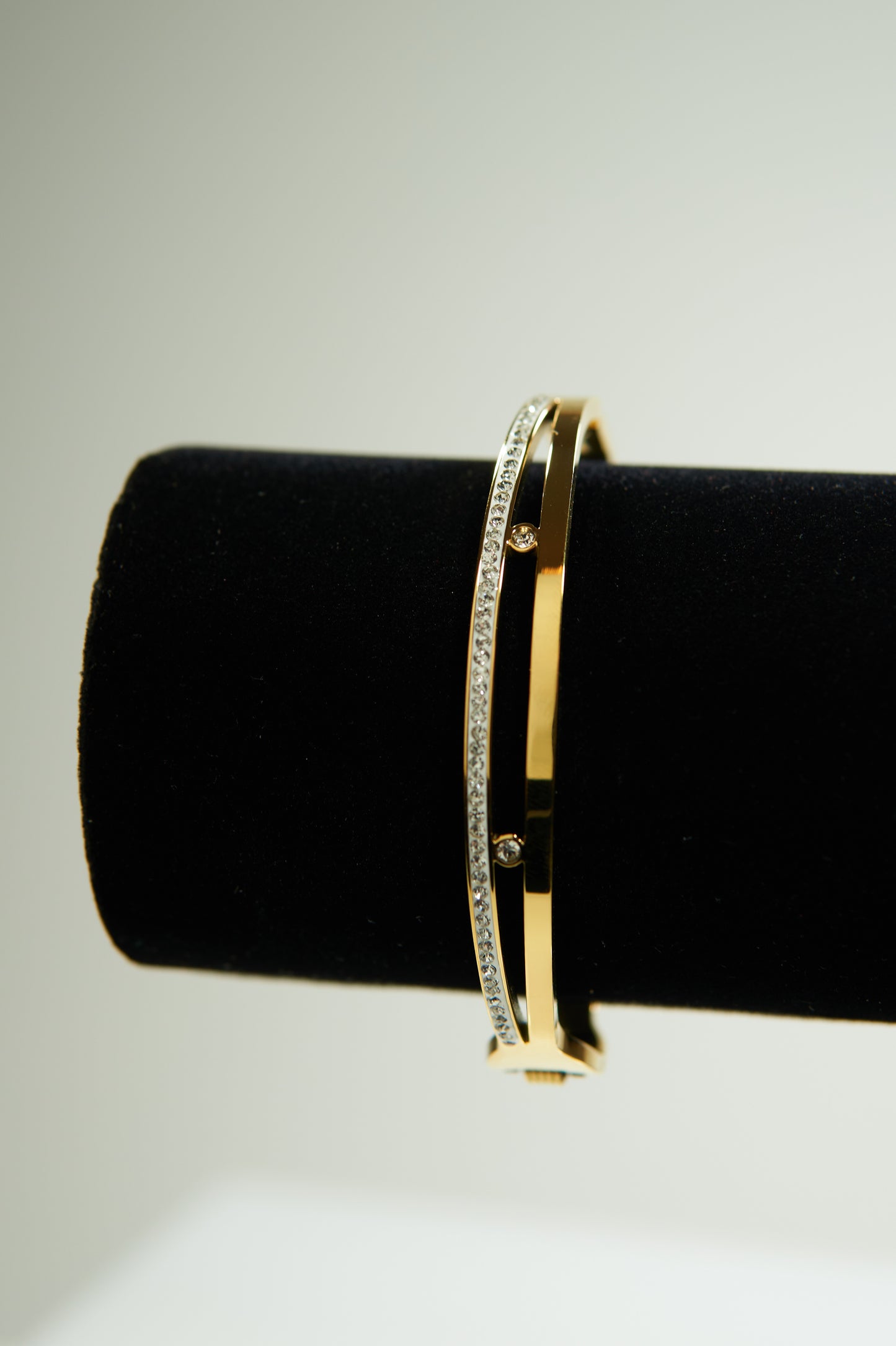 Cuff with rhinestones