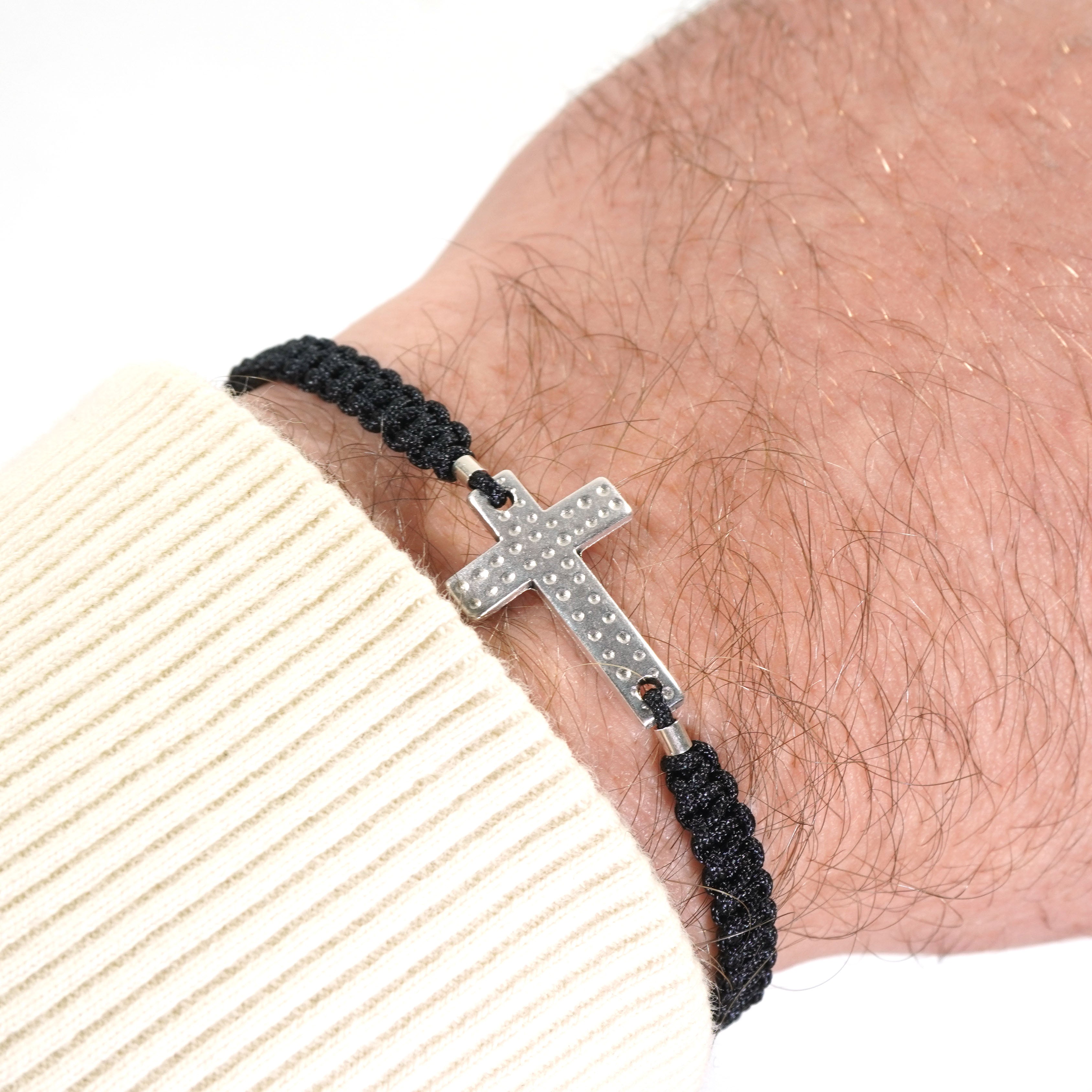 Macrame Cross bracelet – Seren